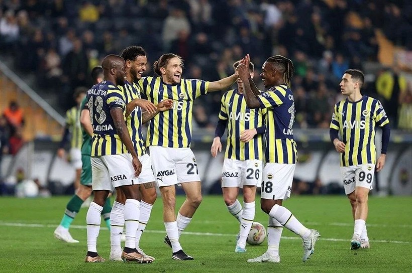 Fenerbahçe'nin golcüsü Valencia efsaneler arasına girdi - Resim: 5