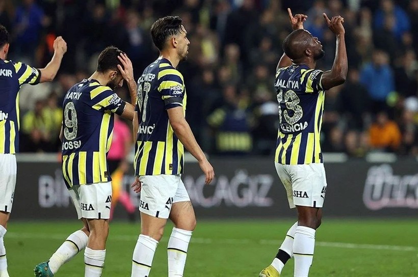 Fenerbahçe'nin golcüsü Valencia efsaneler arasına girdi - Resim: 6