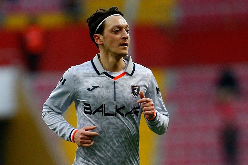 2023 yılında futbola veda eden yıldızlar! Zlatan, Hazard, Buffon, Mesut... - Resim: 7