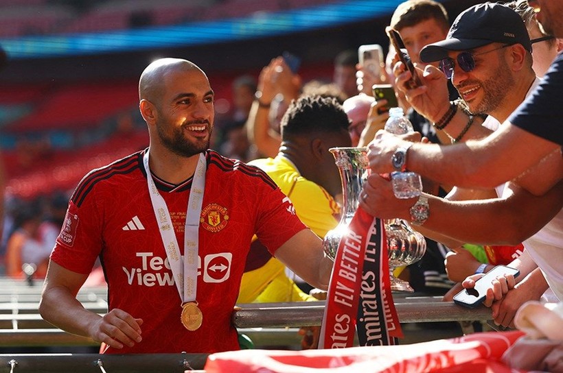 Sofyan Amrabat Fenerbahçe için geliyor - Resim: 1