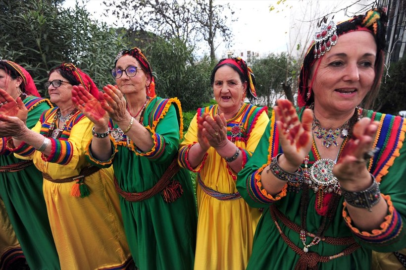 Güya dünyadan gerilerdi... Kuzey Afrika'nın en büyük kabilesi 2973 yılına girdi - Resim: 9