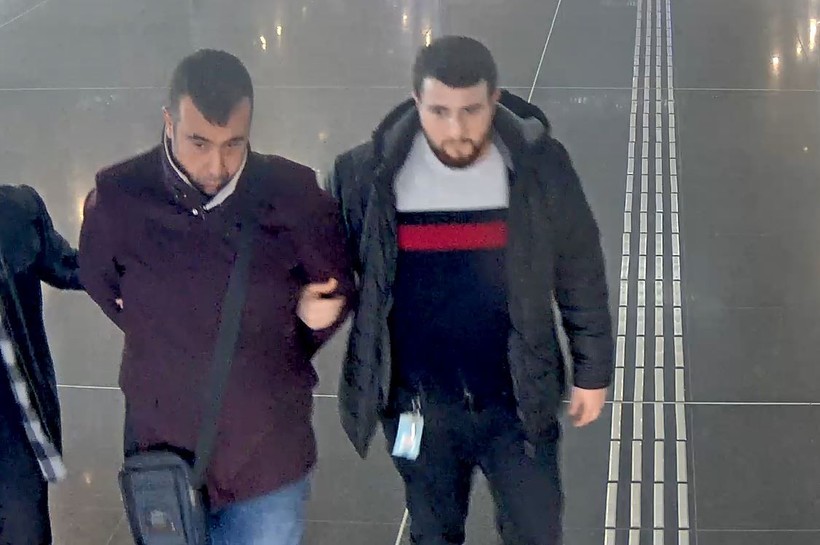 Film sahnelerini aratmayan olay! Suç makinesi Mahir Acımış, annesini görmek isteyince havalimanında yakayı ele verdi - Resim: 8