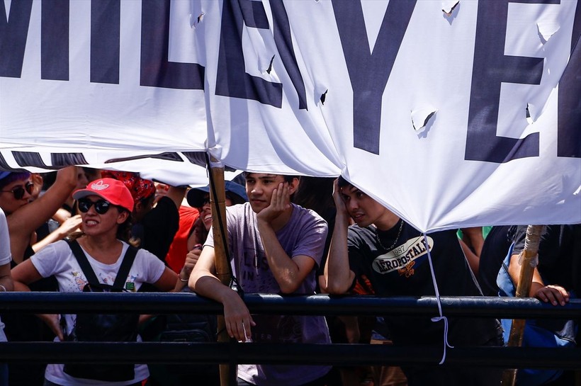 Arjantin'de binlerce işçi hükümeti protesto etti! - Resim: 8