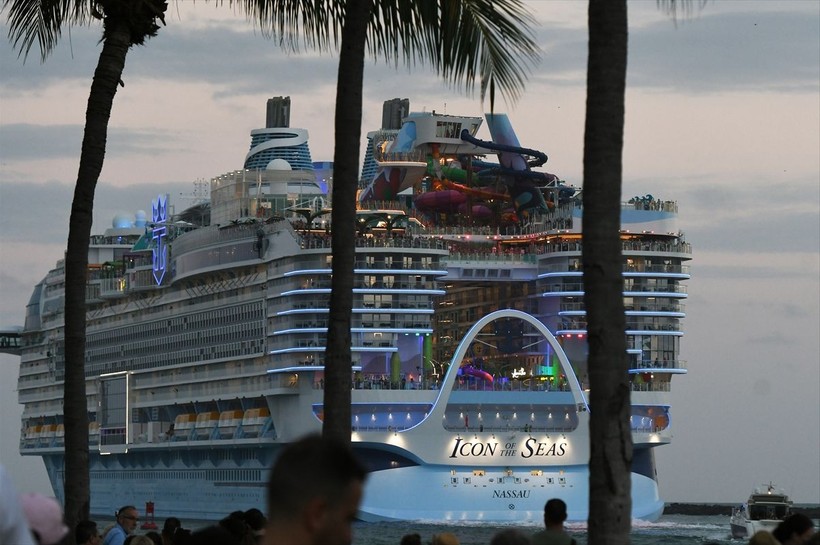 Dünyanın en büyük yolcu gemisi ABD'nin Florida eyaletinden yola çıktı - Resim: 6