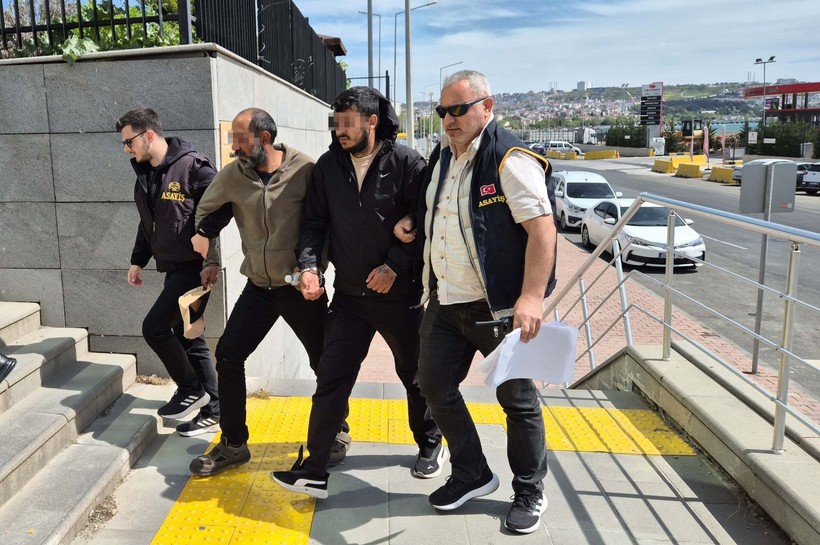 Tekirdağ'da tüyler ürperten olay: Yardım için gitti, evin çocuğu boğazını kesti - Resim: 10