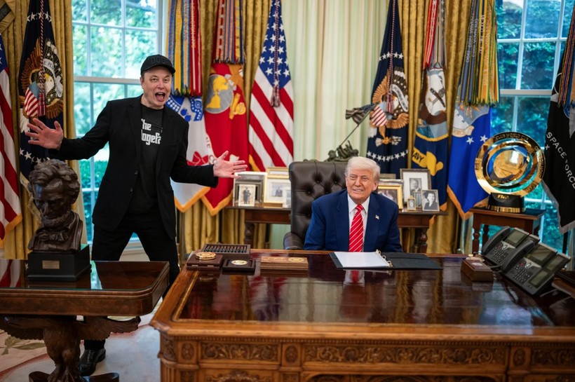 Trump-Musk aşkı kısa sürdü! Musk: Epstein dosyalarında Trump var o yüzden açıklamaladılar - Resim : 2