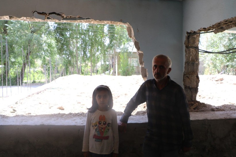 Hakkari'de yılanlı ev kabusu! Her delikten çıkıyor: 3 kez düşük yaptım - Resim: 4