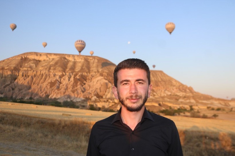 Sıcak hava balonları, Türk bayrağı ve şehit Ömer Halisdemir posteri ile havalandı - Resim: 3