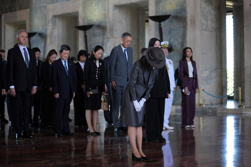 Japonya Altes Prensesi Akiko Mikasa'nin Anıtkabir ziyaretinde dikkat çeken detay - Resim: 21