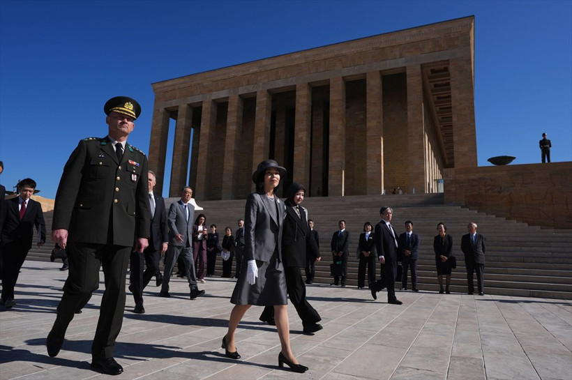 Japonya Altes Prensesi Akiko Mikasa'nin Anıtkabir ziyaretinde dikkat çeken detay - Resim: 33