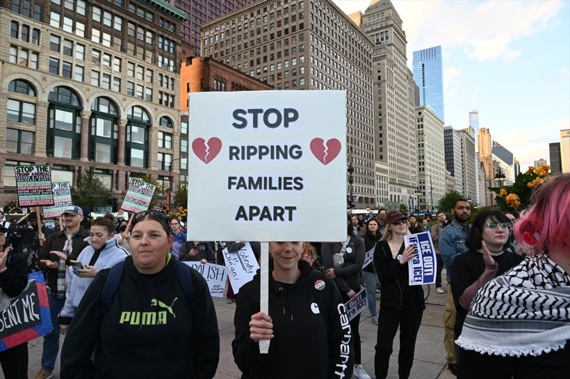 New York'ta on binlerce kişi "Krallara Hayır" protestolarında Trump yönetimini eleştirdi - Resim: 3