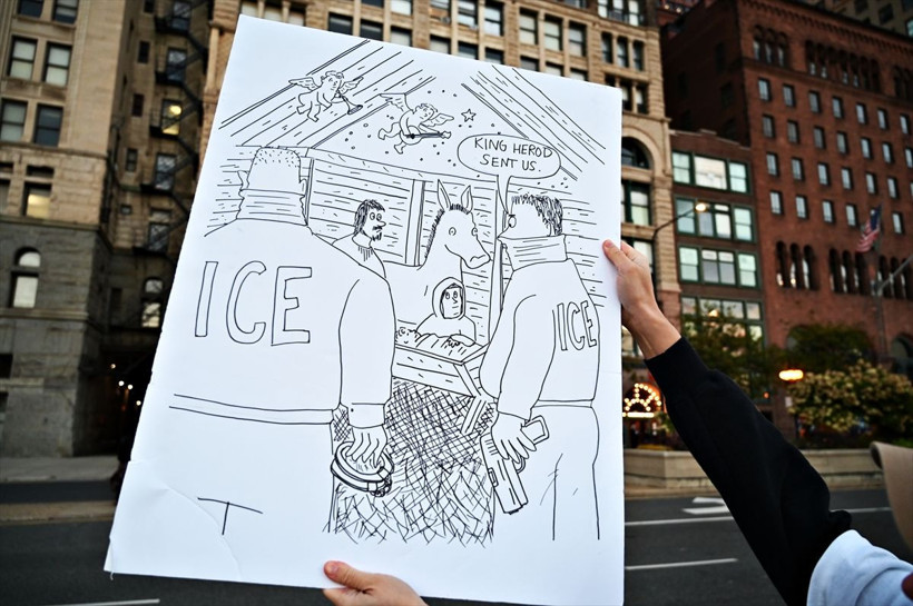 New York'ta on binlerce kişi "Krallara Hayır" protestolarında Trump yönetimini eleştirdi - Resim: 10