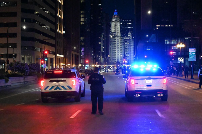 New York'ta on binlerce kişi "Krallara Hayır" protestolarında Trump yönetimini eleştirdi - Resim: 27