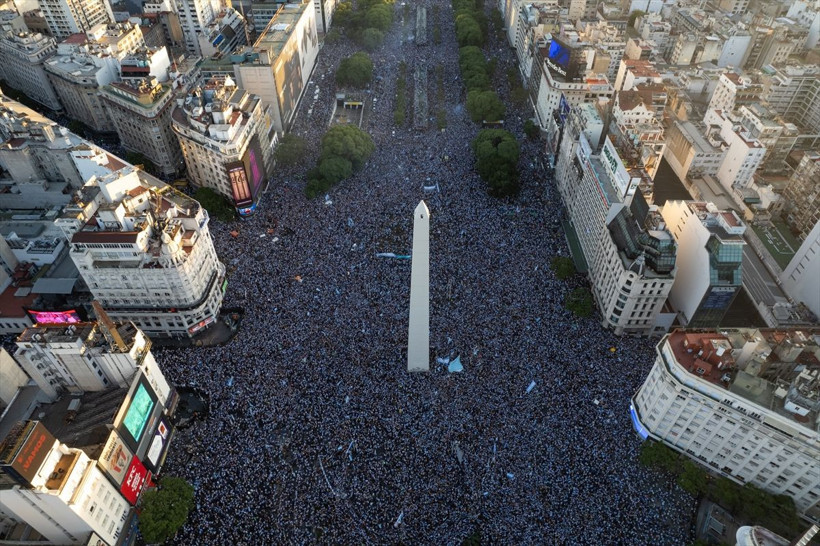 Arjantin'in başkenti Buenos Aires'te Dünya Kupası şampiyonluğu sonrası ikonik fotoğraflar - Resim: 2