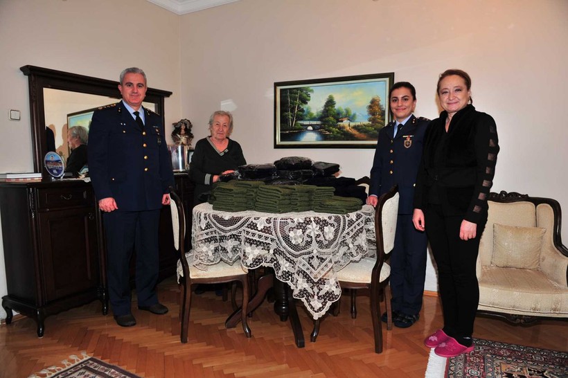 Hatice ninenin hediye bere ve boyunlukları Mehmetçik'i sıcak tutacak - Resim: 4