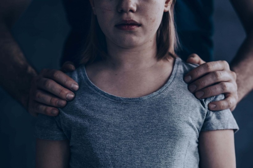 Her satırı korkunç! 13 yaşından itibaren babasının tecavüzüne maruz kaldı! Yetmedi babasından olan bebeğini annesi boğarak öldürdü - Resim: 12