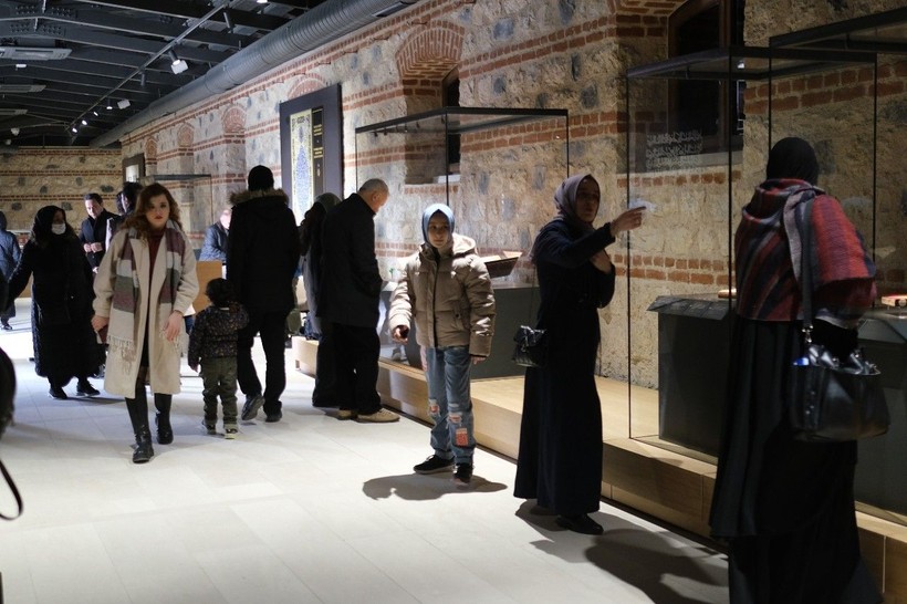 İstanbul'un en büyük kütüphanesi olan Rami Kütüphanesi'nde ilk sergi gerçekleştirildi! - Resim: 12