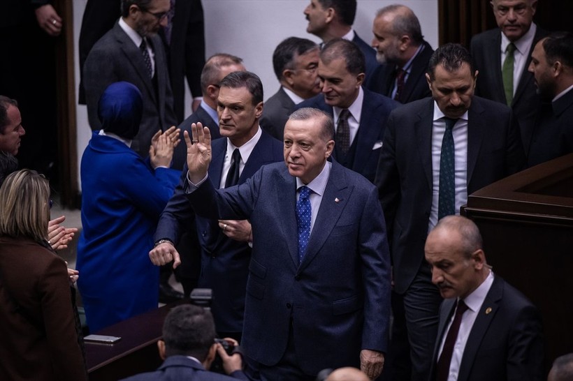 Cumhurbaşkanı Recep Tayyip Erdoğan Meclis'e gelmeyen vekilleri azarladı: Millet para veriyor hakkını helal etmez aldığınız maaşlar da haramdır - Resim: 2