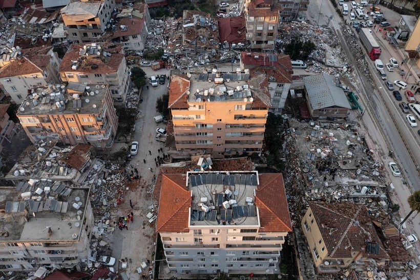 SON DAKİKA DEPREM: Kahramanmaraş merkezli depremde 3. güne girildi: Bölgeden yürek burkan fotoğraflar - Resim: 27