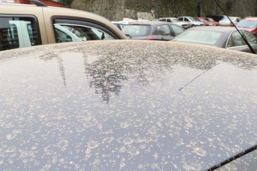 İstanbul'un bazı ilçelerinde toz taşınımı görüldü, araçlar çamurla kaplandı - Resim: 2