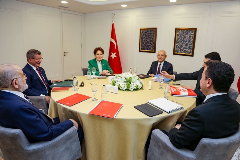 Son dakika haberleri... Meral Akşener altılı masaya döndü! Bu defa fotoğraf gelmedi - Resim: 4