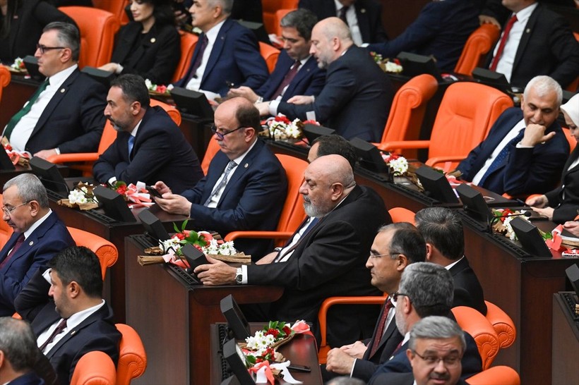 28. Yasama Dönemi başladı! İşte Milletvekili yemin töreninden kareler - Resim: 38