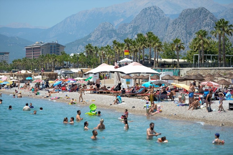 Antalya rekora doymuyor! Turistler ezber bozmadı! Sayı 5 milyonu geçti - Resim: 3