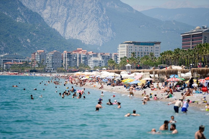 Antalya rekora doymuyor! Turistler ezber bozmadı! Sayı 5 milyonu geçti - Resim: 4