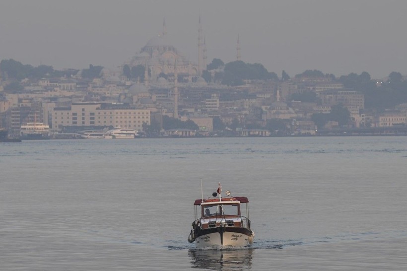 İşte İstanbul'un en sıcak ilçeleri! Sokaklar boş kaldı dışarı çıkan gölgelik aradı - Resim: 18