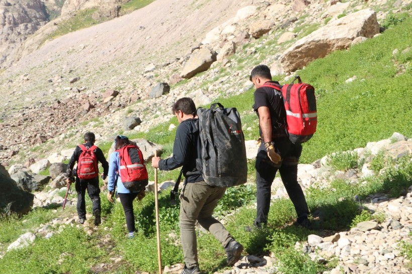 Cilo buzullarında kaybolan 2 kişiyi arama çalışmaları yarına bırakıldı - Resim: 8