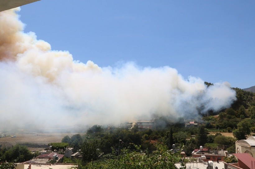 Son Dakika: Hatay'da ve İzmir'de orman yangını! - Resim: 1