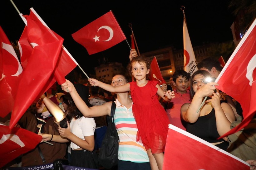 30 Ağustos Zafer Bayramı'nın 101. yıl dönümü! İstanbul'da coşkuyla kutlandı - Resim: 8