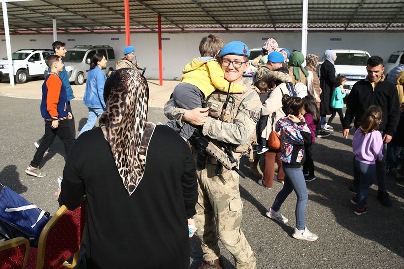 Türk komandosu Gabar'a uğurlandı! Dualar edildi - Resim: 6