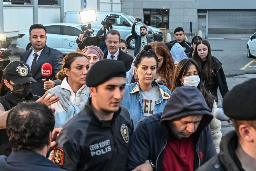 Cezaevinde kalan Dilan Polat yakın arkadaşı Sevim Alan'a haber gönderdi! İsteğini açıkladı - Resim: 10