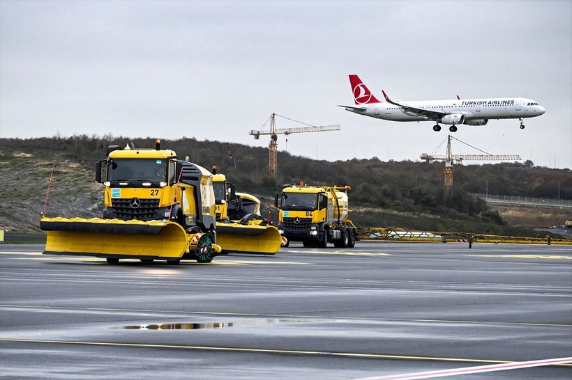 İstanbul Havalimanı'nda kış hazırlıkları tamamlandı! Yolcuların rahat ve güvenli yolculuğu sağlandı - Resim: 14