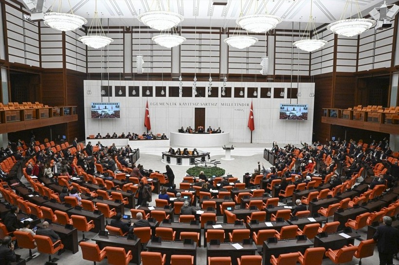 TBMM'ye ilginç başvurular: Bitcoin resmi para birimi olsun, Pi sayısını yeniden araştırmam için komisyon... - Resim: 6