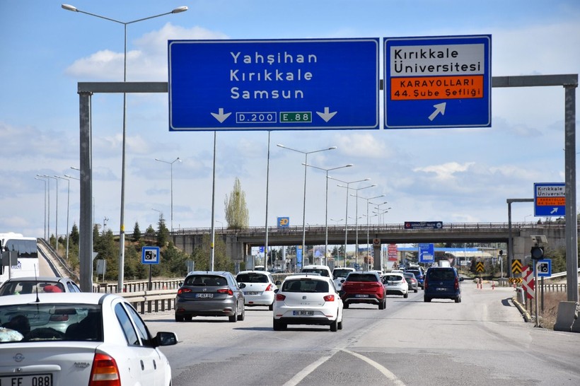 Türkiye'nin kilit kavşağı Kırıkkale'de trafik yoğunluğu - Resim: 4