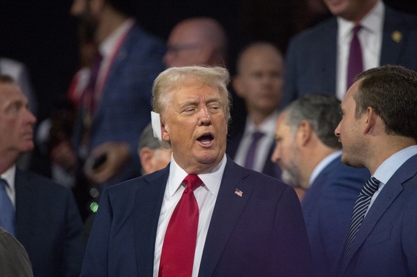 Suikasta uğrayan Trump sahnede: Kafamı hareket ettirmeseydim burada olamayacaktım - Resim: 4