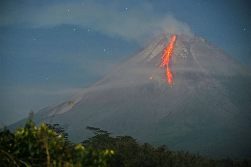 Endonezya'daki Merapi Yanardağı'nda volkanik hareketlilik - Resim: 6