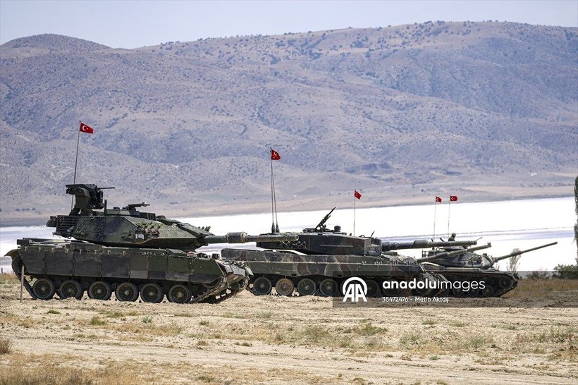 TSK'nın muharebe sahasındaki en etkin kara silahlarından olan tank birlikleri göreve hazır - Resim: 16