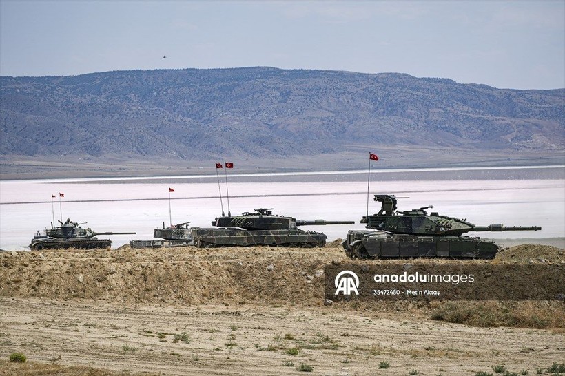 TSK'nın muharebe sahasındaki en etkin kara silahlarından olan tank birlikleri göreve hazır - Resim: 17