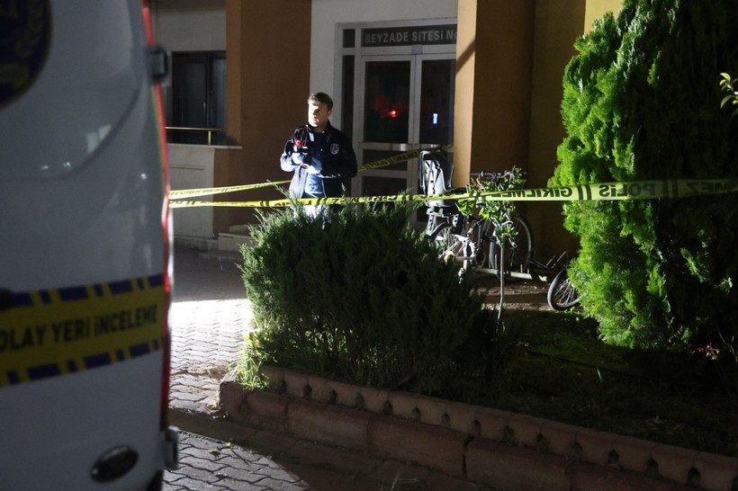 Kadın öğretmen boşanma aşamasındaki kocası tarafından 17 bıçak darbesiyle öldürüldü - Resim: 5