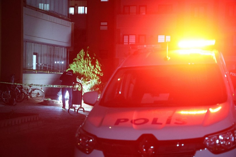 Kadın öğretmen boşanma aşamasındaki kocası tarafından 17 bıçak darbesiyle öldürüldü - Resim: 4