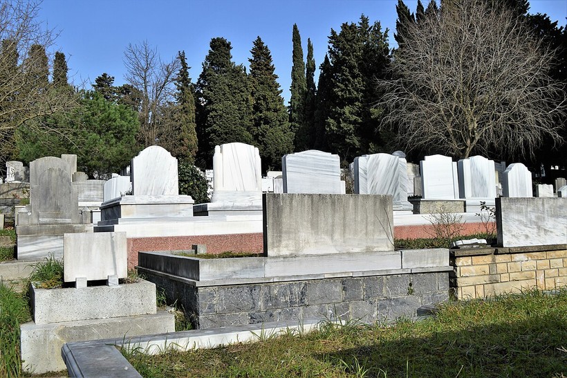 İstanbul'da mezar yerlerine yüzde 60 zam - Resim : 1