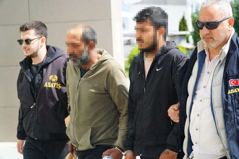 Tekirdağ'da tüyler ürperten olay: Yardım için gitti, evin çocuğu boğazını kesti - Resim: 3