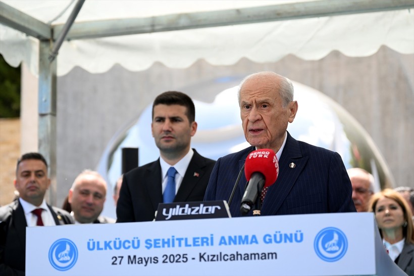 Devlet Bahçeli Ülkücü Şehitler Anıtı'nı ziyaretinde konuştu: Her şeyin bir vakti var - Resim : 3