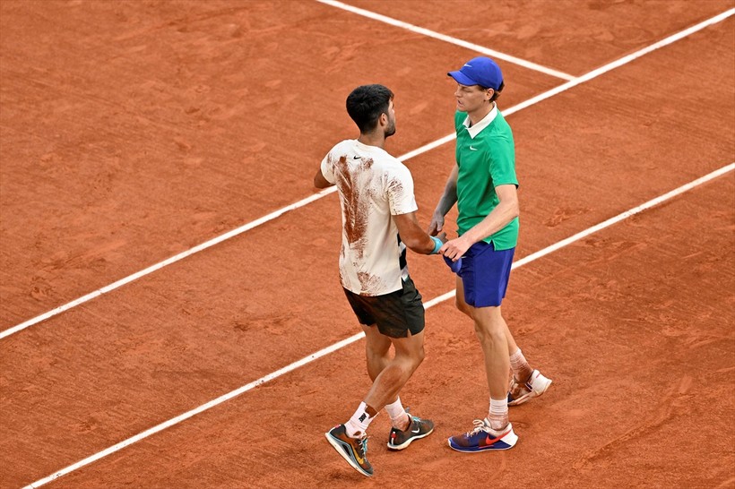 5,5 saat süren Roland Garros finalinde kazanan Carlos Alcaraz - Resim : 2