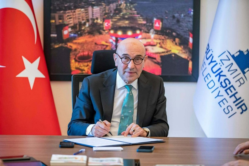 İzmir Büyükşehir Belediyesi'ne yolsuzluk operasyonu | Tunç Soyer'in görüntüsü ortaya çıktı - Resim: 6