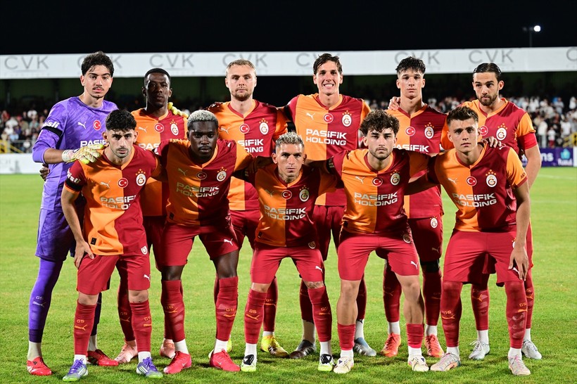 Şampiyon Galatasaray ilk hazırlık maçında Ümraniyespor'u 5-2 mağlup etti - Resim : 1
