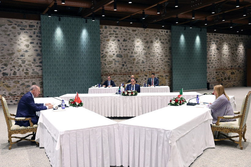 İstanbul'da tarihi zirve! Cumhurbaşkanı Erdoğan, Meloni ve Dibeybe ile görüştü - Resim : 3